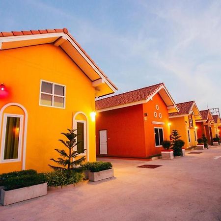 Windsor Resort Lopburi Luaran gambar